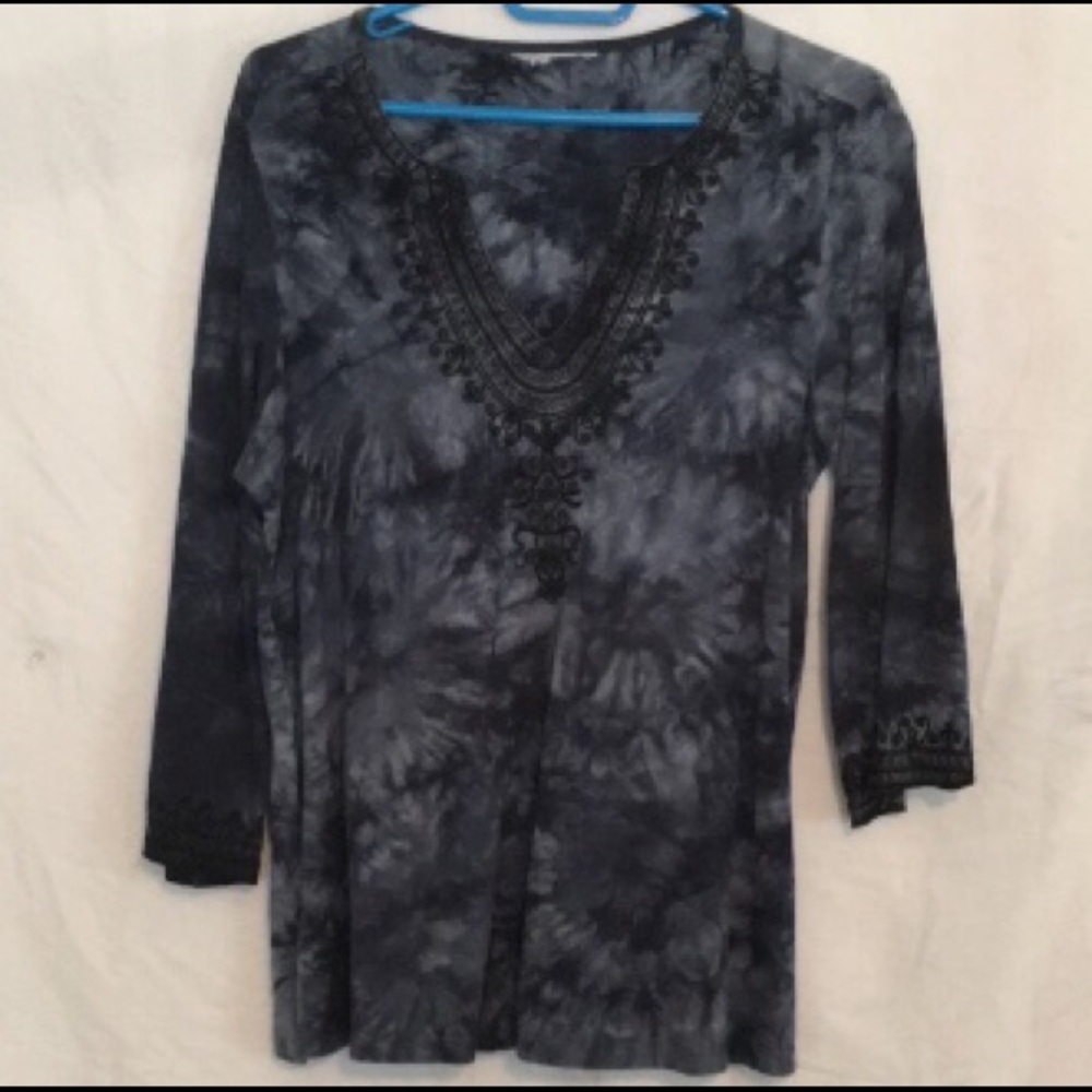 Women’s Navy Blue Top